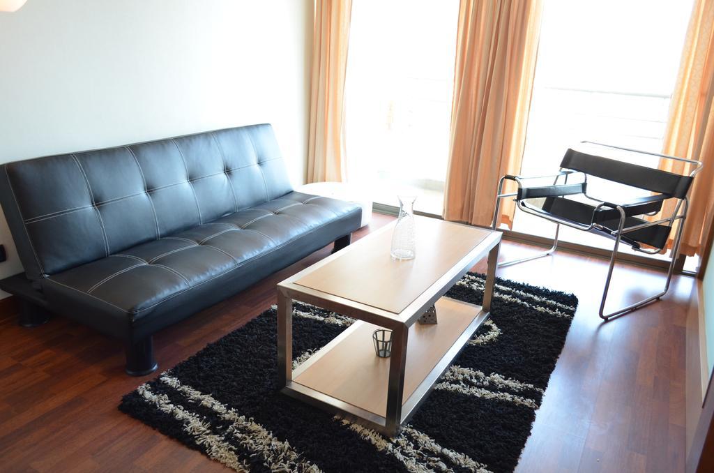 Apartamentos Capital Santiago Quarto foto