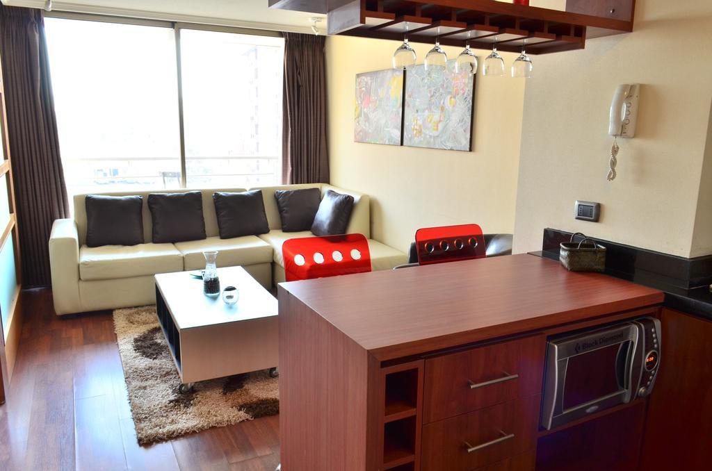 Apartamentos Capital Santiago Quarto foto