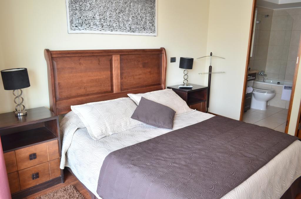 Apartamentos Capital Santiago Quarto foto